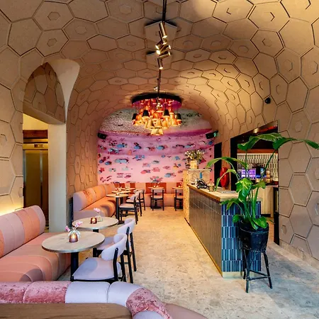 Mister Highland 4* Amsterdam