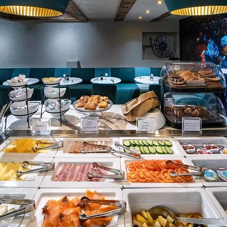 Mister Highland Hotel