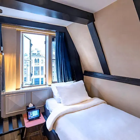 Mister Highland Hotel