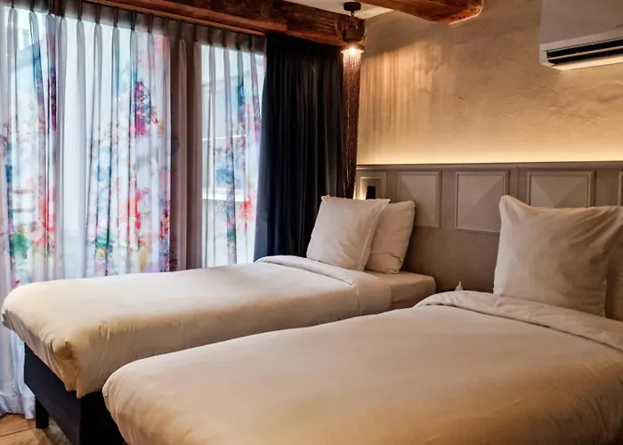 Mister Highland ホテル アムステルダム